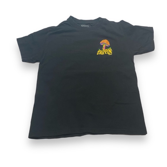 DGK skateboarding Trippin T-Shirt Trippy Mushrooms Art Colorful Tee Skate Small - Picture 2 of 4